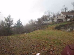 525 Oregon Ave, Glassport, PA