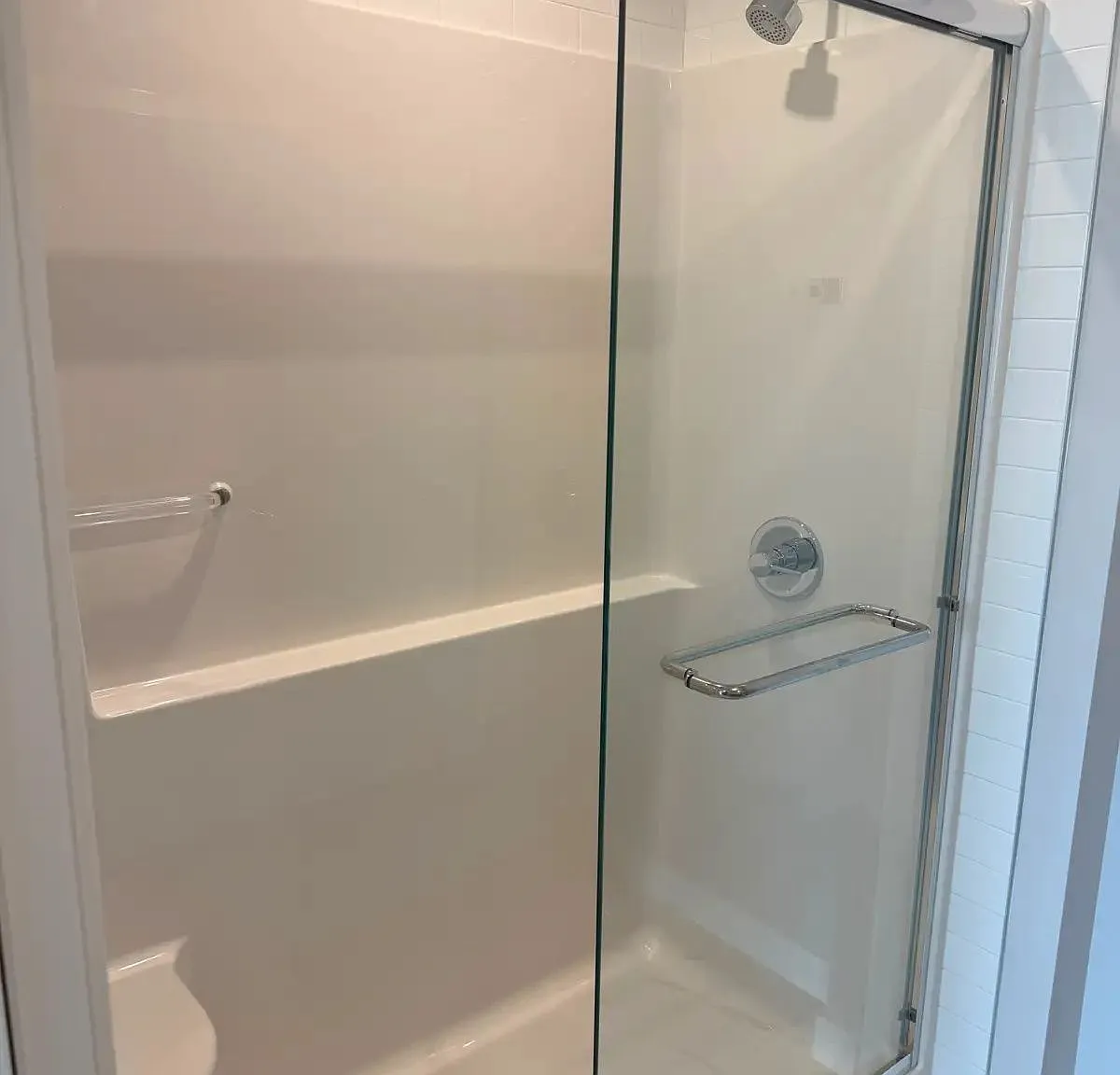 2 bed, $1,640 — Photo 4