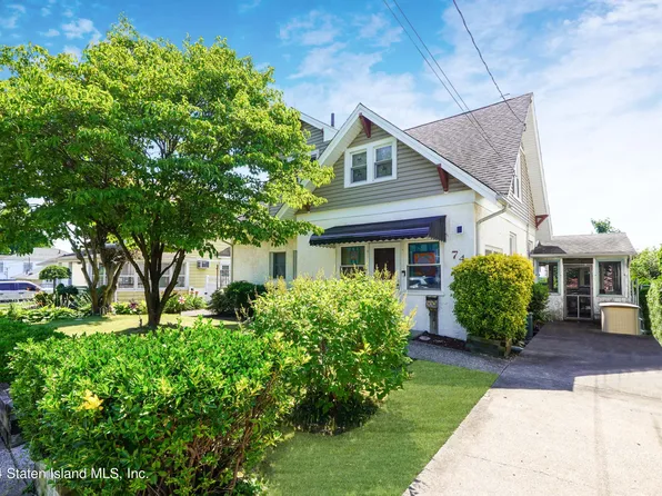 74 Saint Stephens Pl, Staten Island, NY 10306