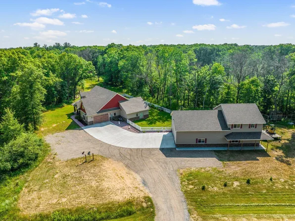 21930 Heidelberg St NE, Stacy, MN 55079
