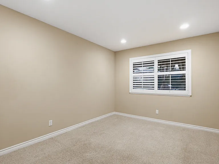 5765 Carell Ave — Photo 12