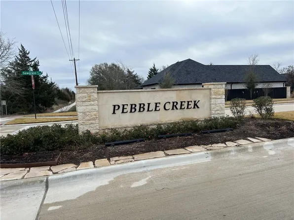 1963 Arcadia Bluffs Dr, College Station, TX 77845