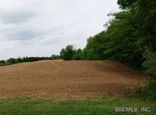 6653 David Scott Dr, Waterloo, IL 62298