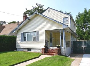 68 Mount Joy Ave, Freeport, NY 11520