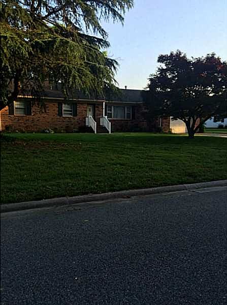 1st image of 105 Ben Hogan Dr