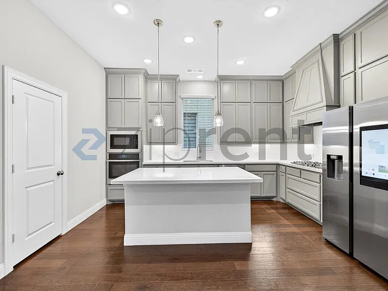 8451 Bronzegate Trl — Photo 14