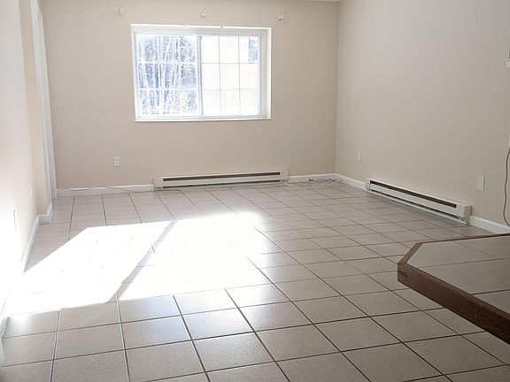 4th image of 309 Fox Run Ln