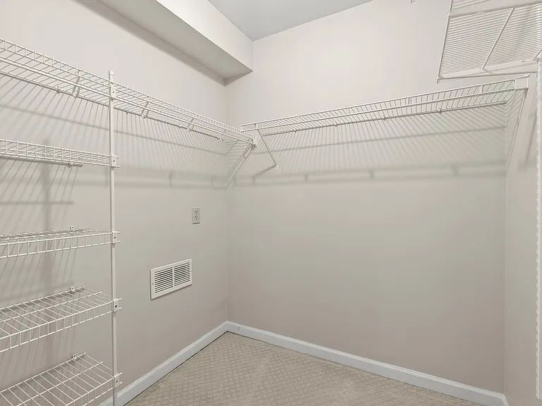 236 Chippendale Cir #236 — Photo 25