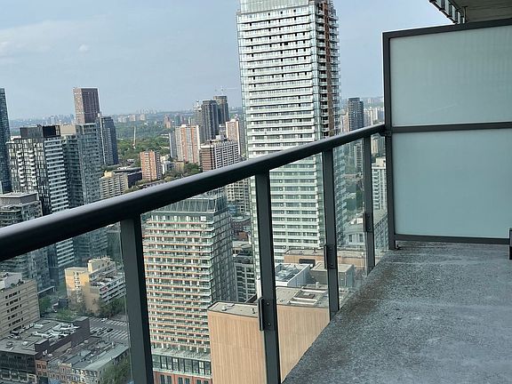 3rd image of 38 Grenville St #4301
