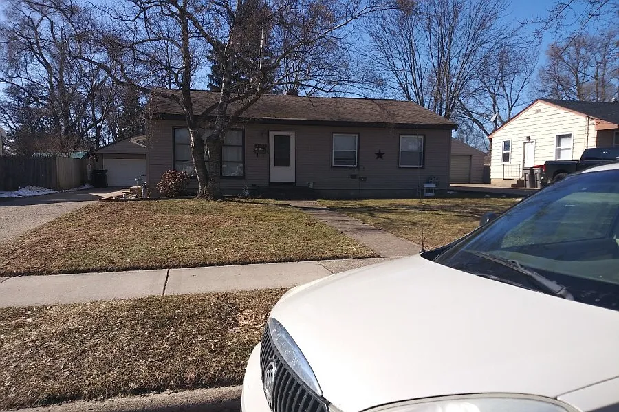 4371 Michael Ave SW photo 1