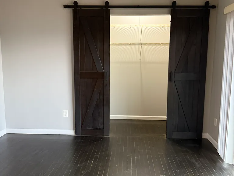 Jefferson Apartments — Photo 10