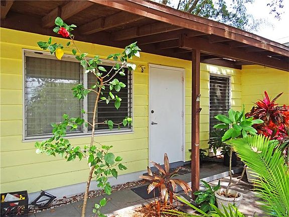 2nd image of 1011 Sandpiper Way S