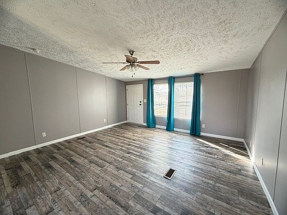 3rd image of 4816 Old Salem Lexie Rd