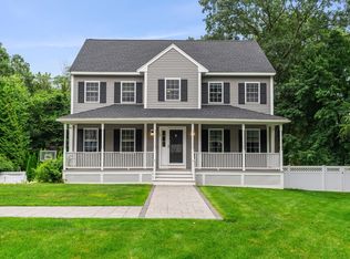16 Stevens Rd, North Reading, MA 01864