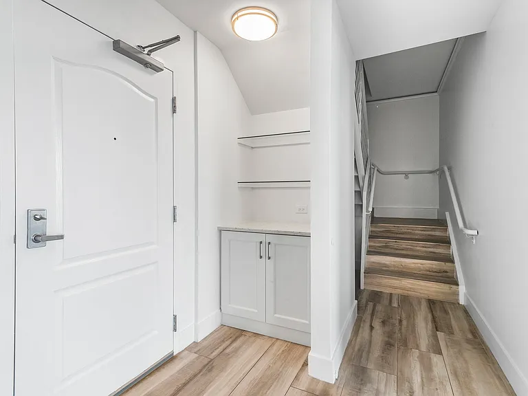 410 Evernia St #807 — Photo 15