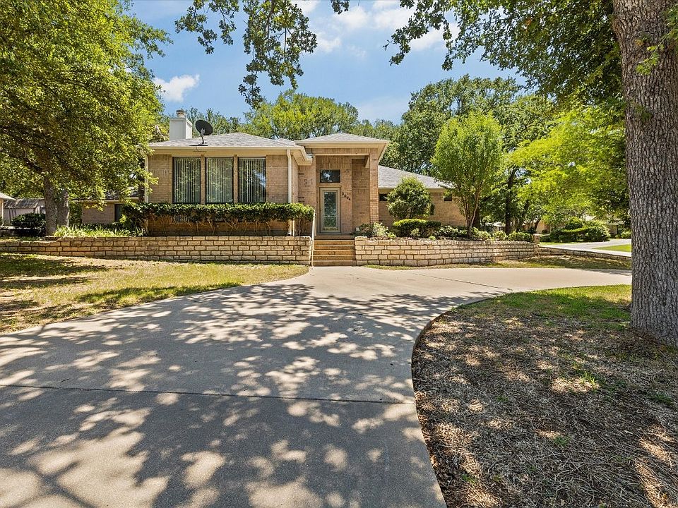 3804 Nocona Dr, Granbury, TX 76049 Zillow