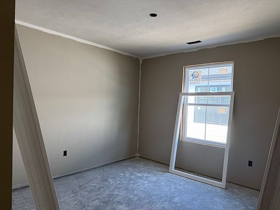 5th image of 2506 Opal Rd