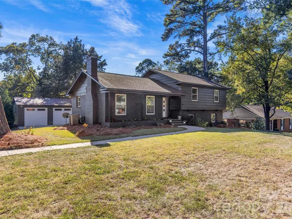 1830 Edgewater Dr, Charlotte, NC 28210