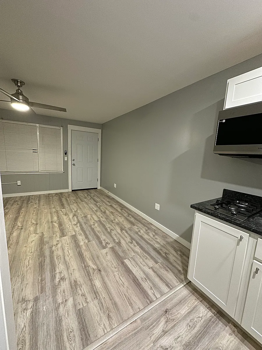 Building Photo - 416 Old Claremont Rd #7