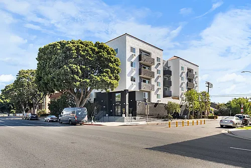 1400 Venice Blvd.- Modern Living in the Heart of Venice Renovated 2 Bedroom Units Photo 1