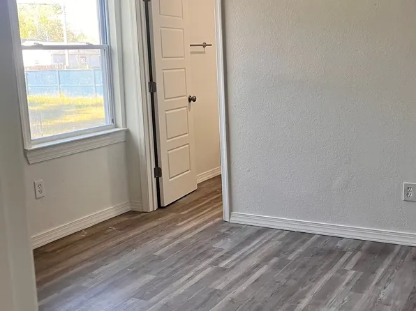 (undisclosed Address), Hampton, VA 23669