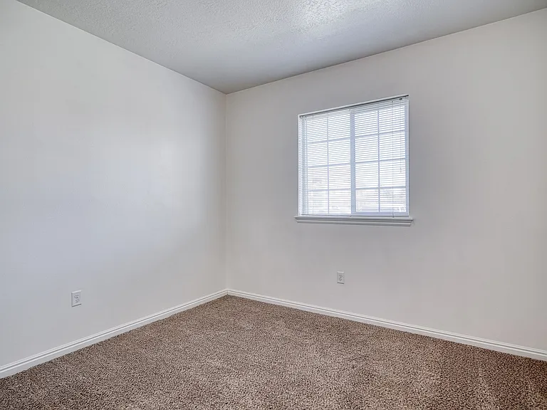 Stone Brook Apartments — Photo 58