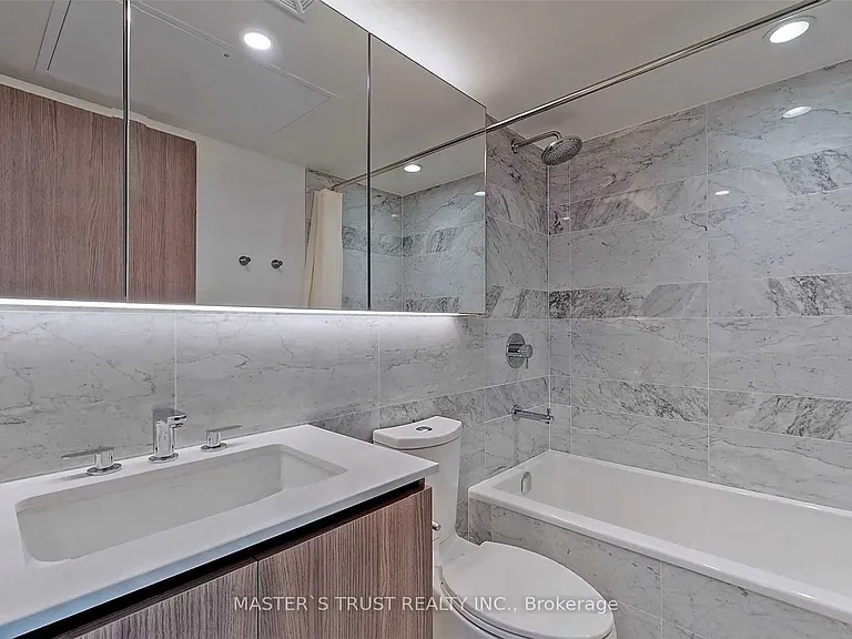 17 Bathurst St #2611 — Photo 19