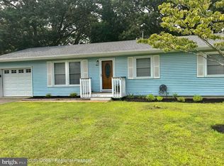 402 Decker Ct, Lanoka Harbor, NJ 08734