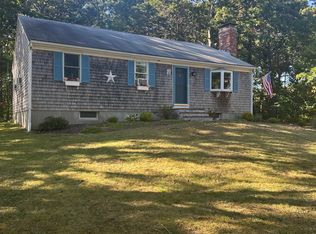 15 Courtland Dr, East Sandwich, MA 02537