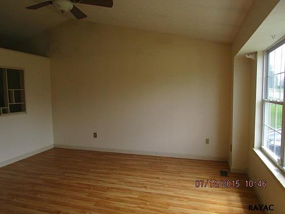 2nd image of 352 Pine Valley Dr