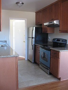 3rd image of 1608 Hollenbeck Ave APT 10