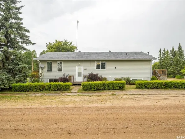 225 1st STREET, Beatty, SK S0J 0C0