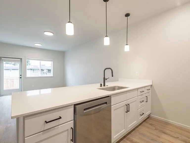 4202 NE Morrow Rd — Photo 38