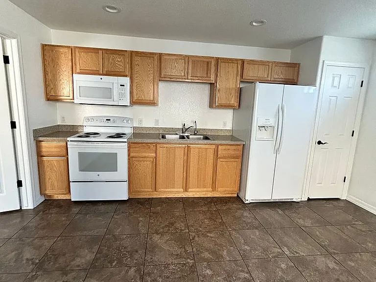 2109 Injo Dr — Photo 19