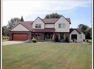 4627 Kriston Ln, North Tonawanda, NY 14120