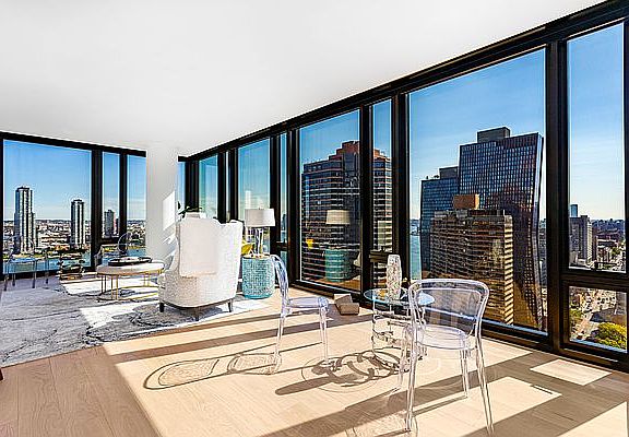 5th image of 695 1st Ave #30D