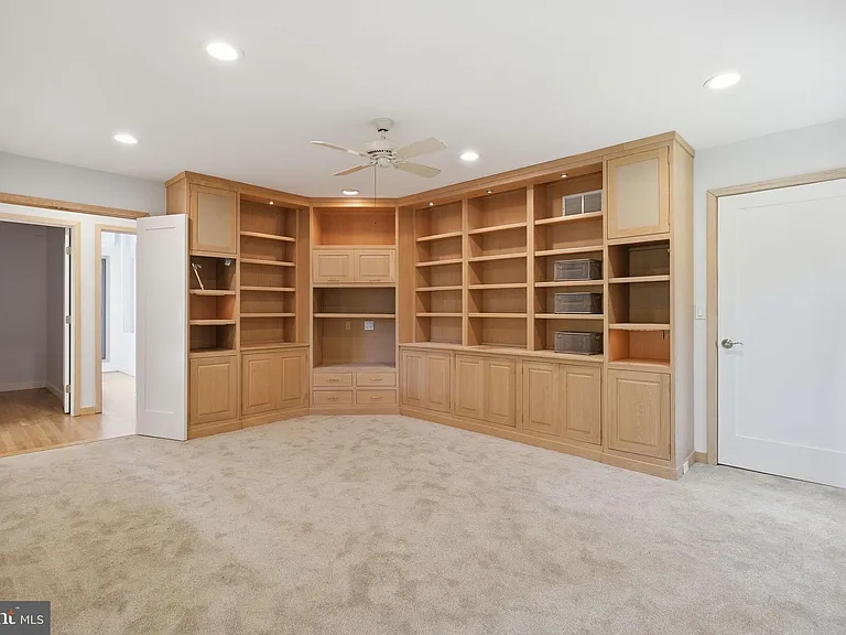 22 Poplar Point Rd — Photo 13