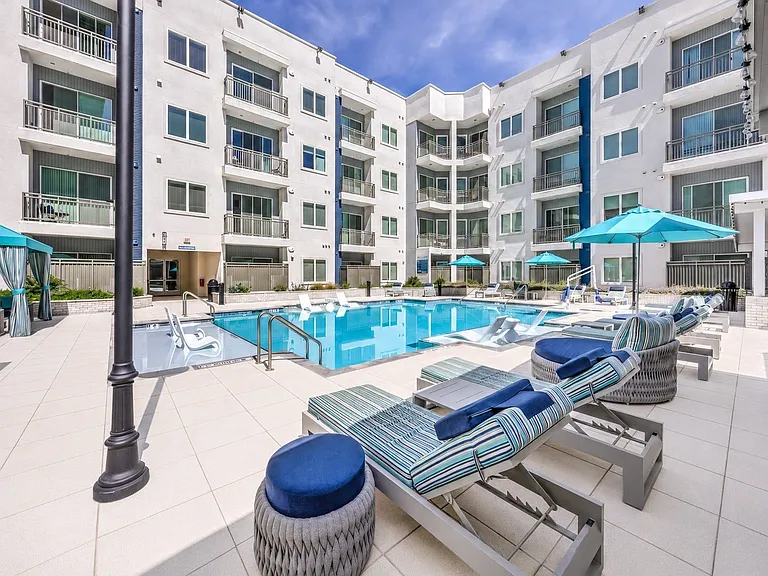 Lura Vegas Apartments — Photo 69