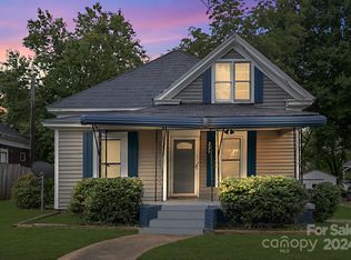 229 N Patterson St, Statesville, NC 28677