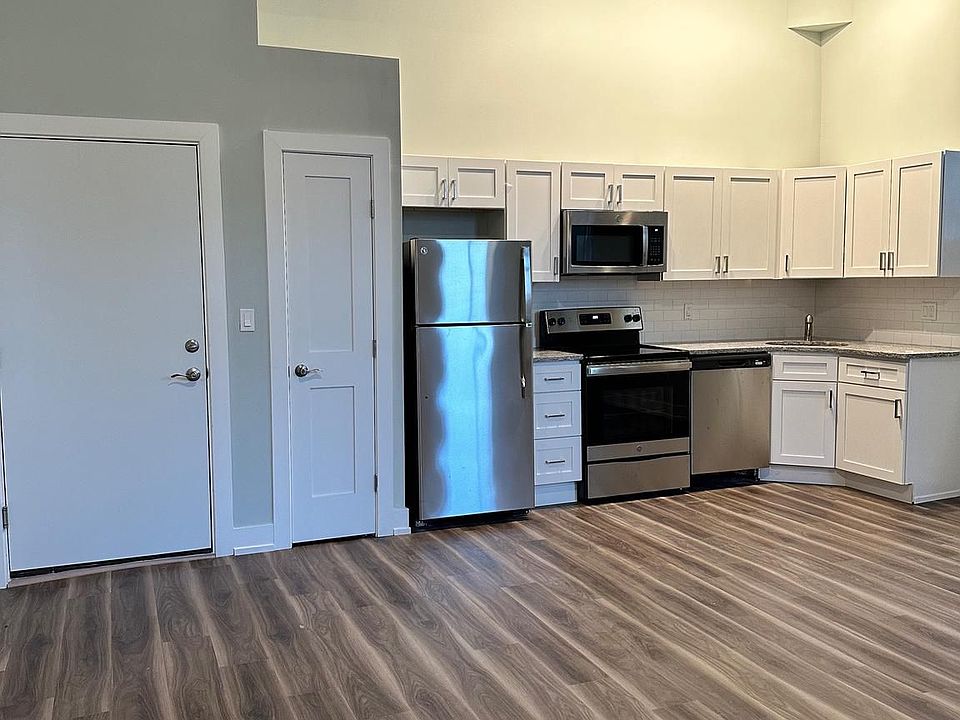 1st image of 2651 Buckius St #11