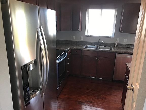 3rd image of 19517 W St