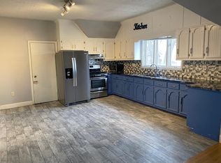 5 Falmouth St FLOOR 2, Lawrence, MA 01843