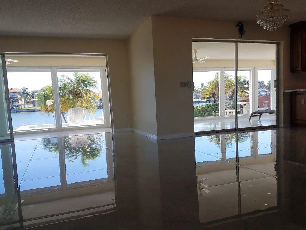 2507 Bayshore Dr - 1 — Photo 3