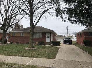 8936 Merriman Rd, Livonia, MI 48150