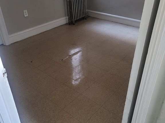 5th image of 726 W Maple Ave #726A