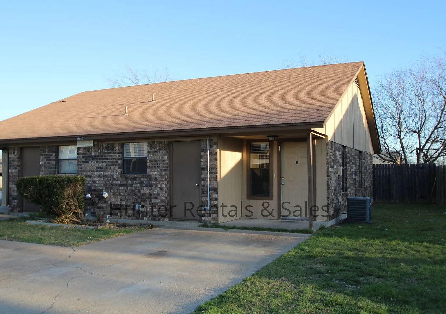 Perfect Two-Bedroom — Photo 1