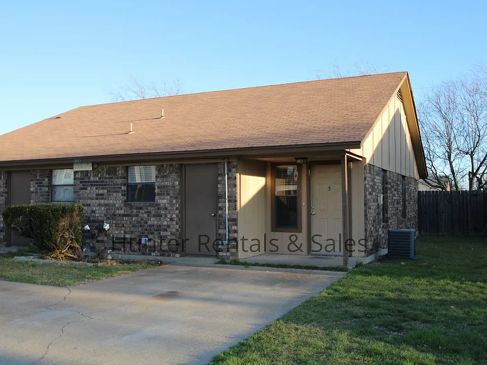 1805B Mona Dr