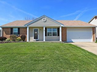1253 Bridlespur Dr, Wentzville, MO