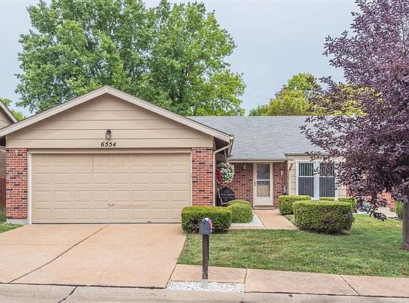 4th image of 6554 Dolphin Cir E