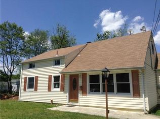 11 W Warren St, Iselin, NJ